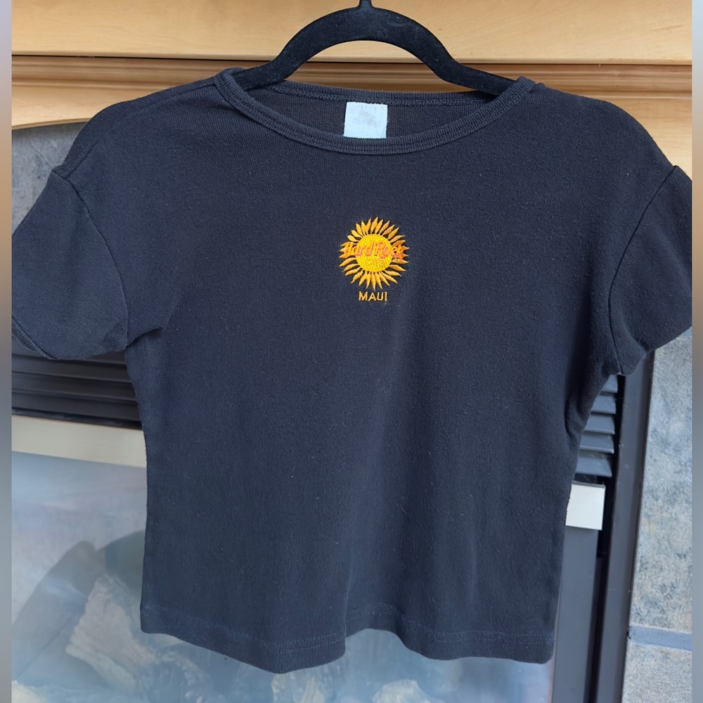 Black Vintage Womens Hard Rock Cafe Maui T-Shirt with Sun Design Sm/med